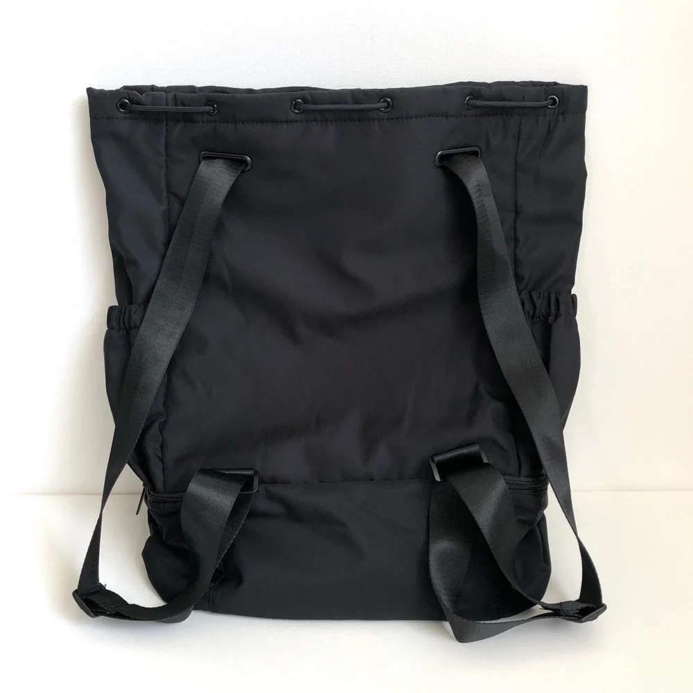 NWT Beyond Yoga Black Convertible Shoulder Tote Backpack Gym Bag